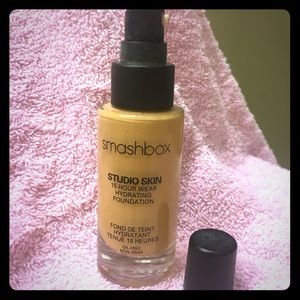 Smashbox Studio Skin 15 hour Hydrating Foundation